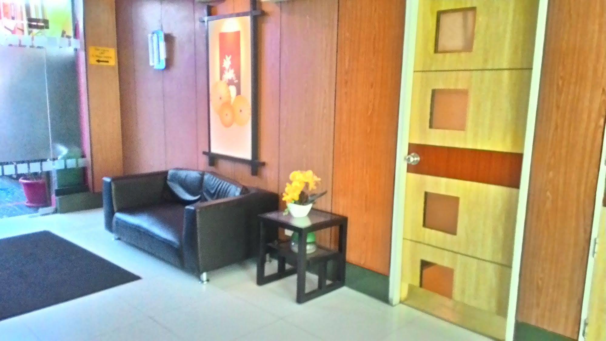 崇光梅萨站百货酒店 马尼拉 外观 照片